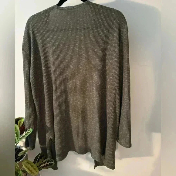 ARDENE  cardigan - Picture 3 of 3